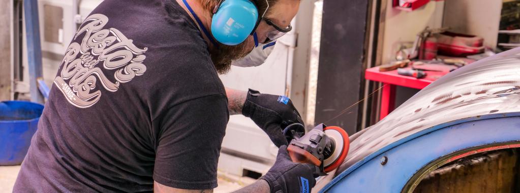 Sanding a vw with Blaze