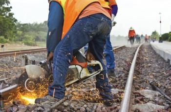 Heeft u zich ooit afgevraagd hoe rails wordt gerepareerd?