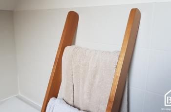 Echelle en bois de salle de bain