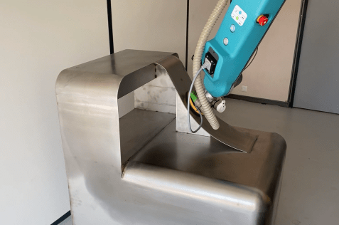 robot de ponçage pour formes complexes