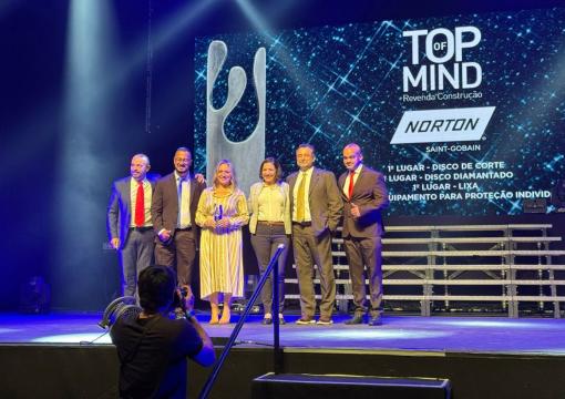 premio-top-of-mind-25