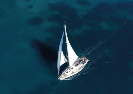 Découvrez le guide du Nautisme Norton, présentant toutes nos solutions et conseils pour la fabrication, la réparation et l'entretien de bateaux.