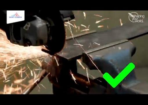 How to start a cut safely with an angle grinder