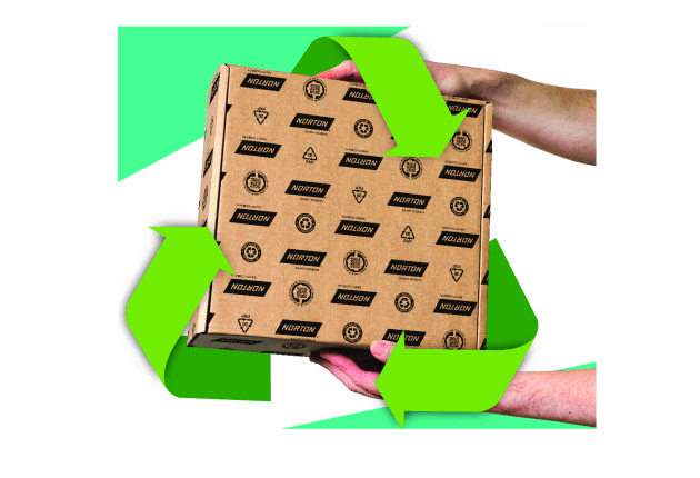 Box_and_hands small (2)