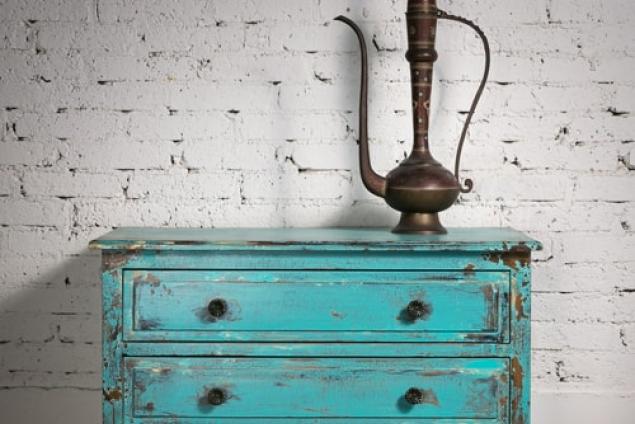 Chest of drawers