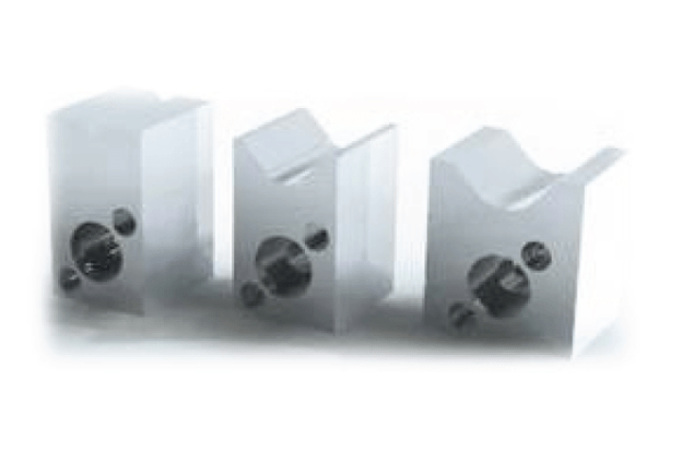 V-block steady rests for pinch grinding