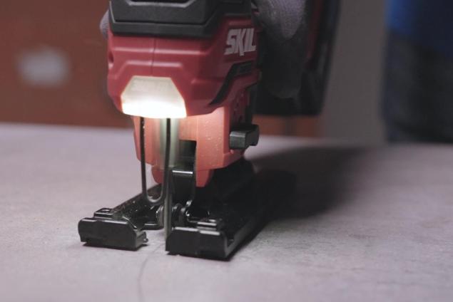 Comment installer une vasque à encastrer - coupe