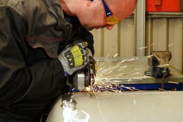 bbq air hole cutting