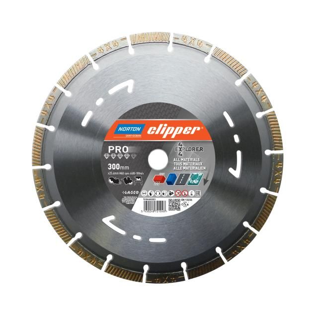 70184602023 Pro 4x4 Explorer 300mm DB IMG 01.jpg