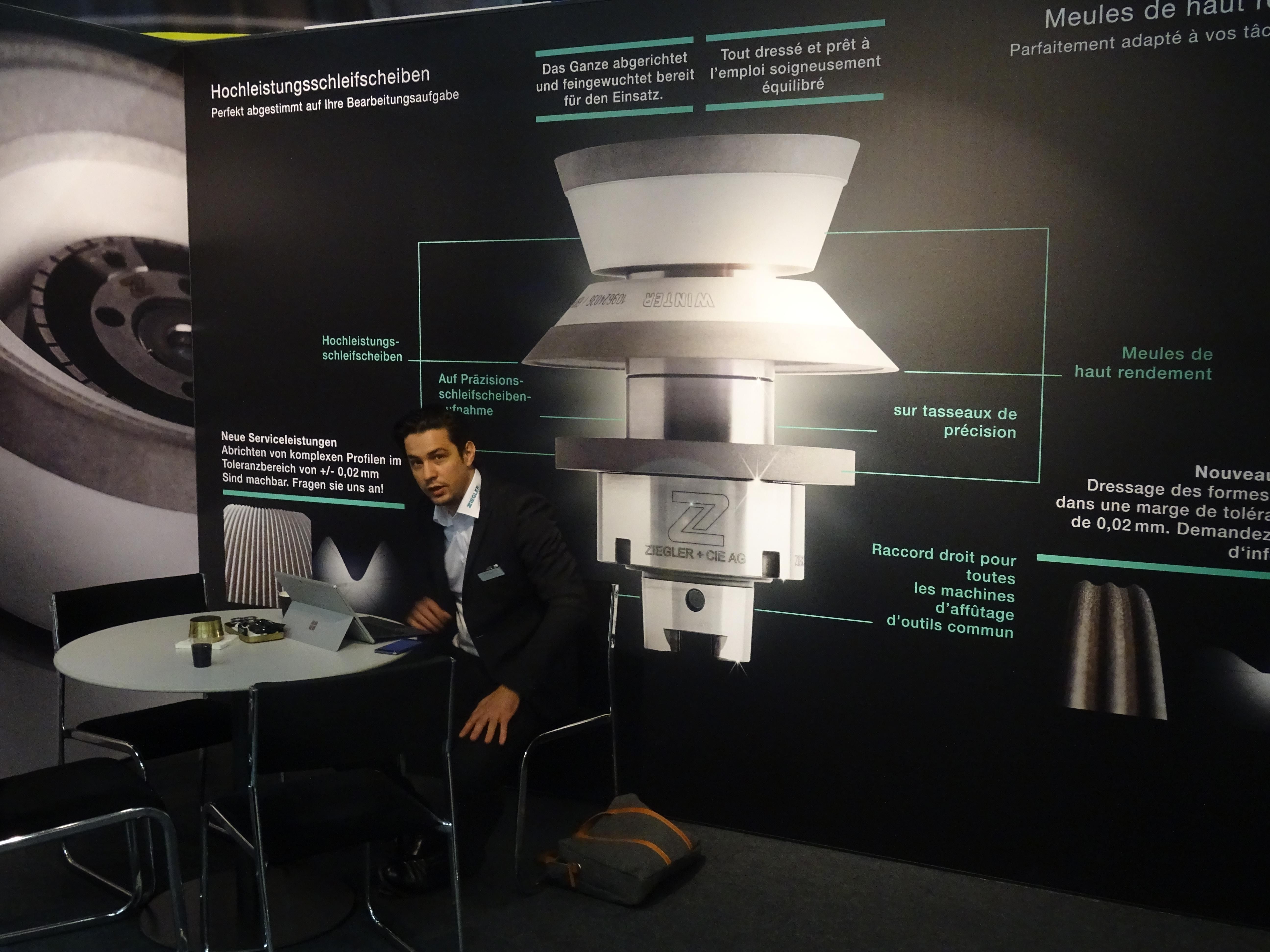 David Vollenweider (2018) auf dem Messestand der SIAMS