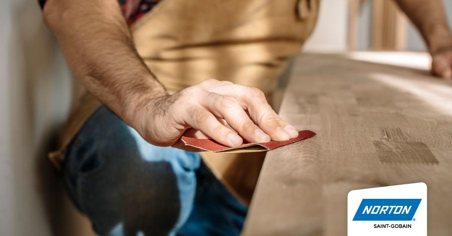 Qué número de lija sirve para lijar madera