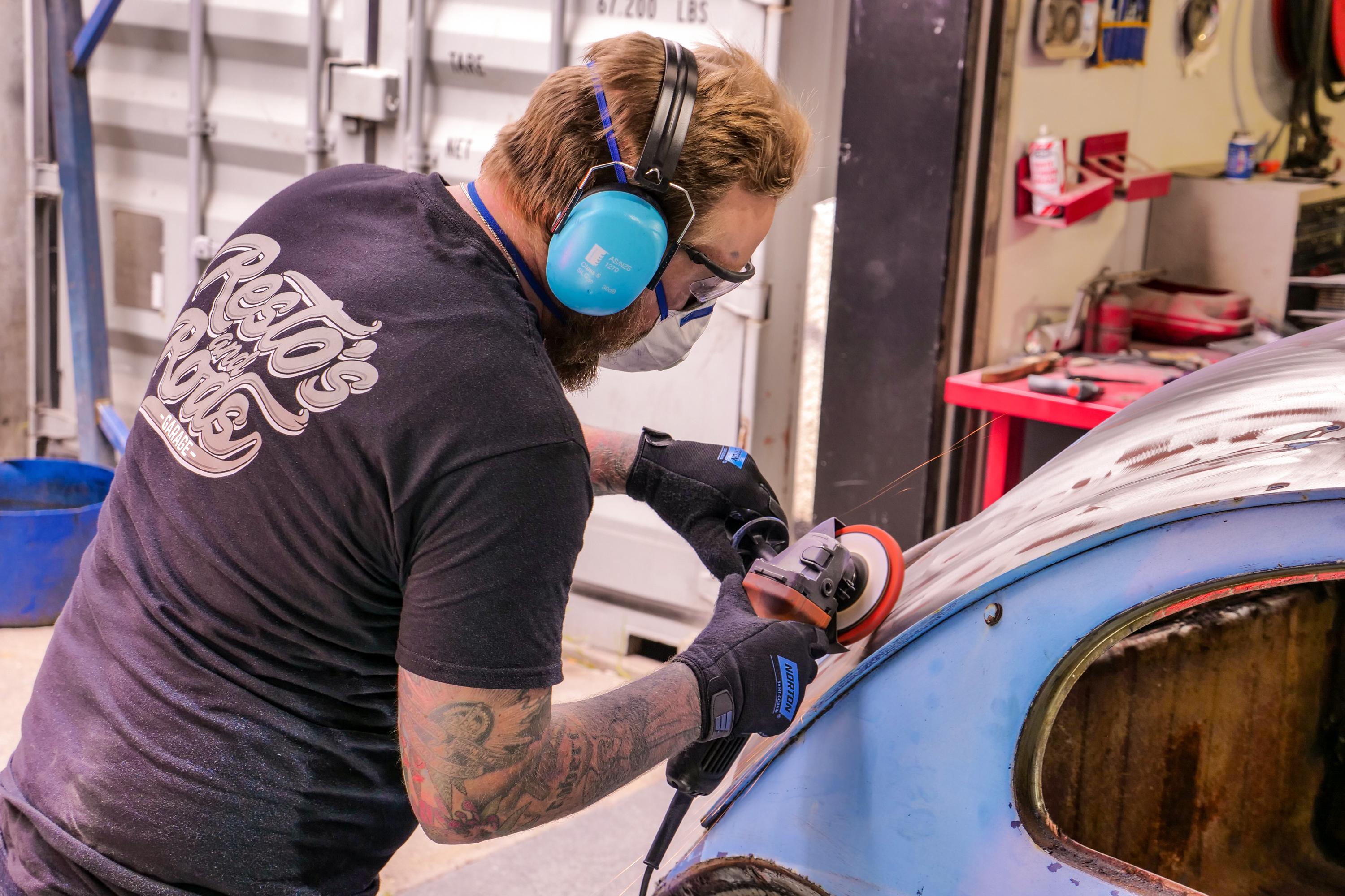 Sanding a vw with Blaze