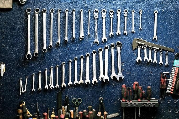 wall of various tools
