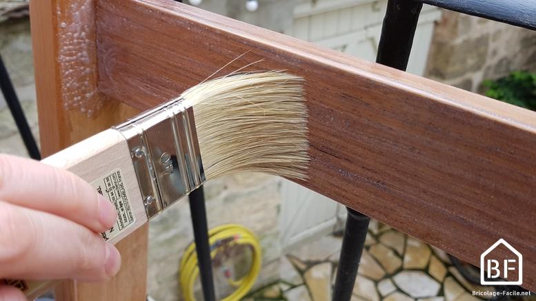 Application de l'huile